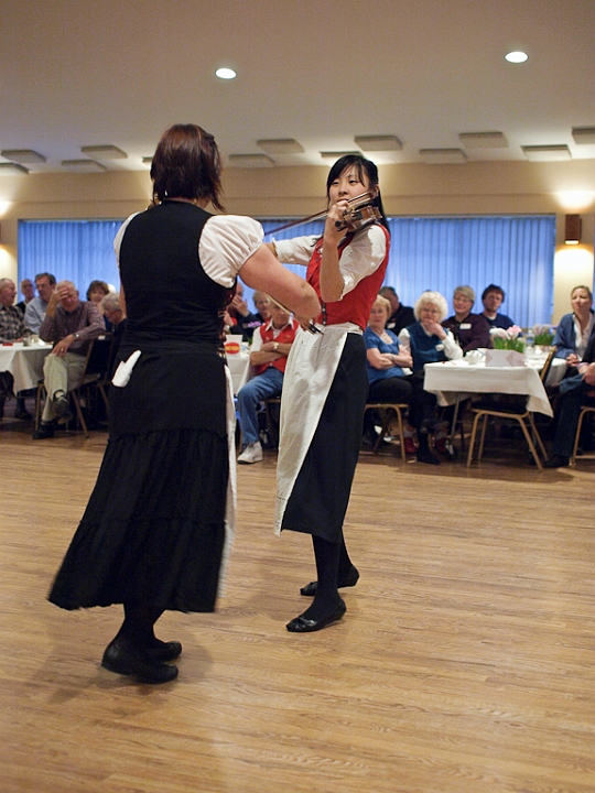 P4161929.jpg - April Lodge Night