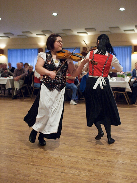 P4161948.jpg - April Lodge Night