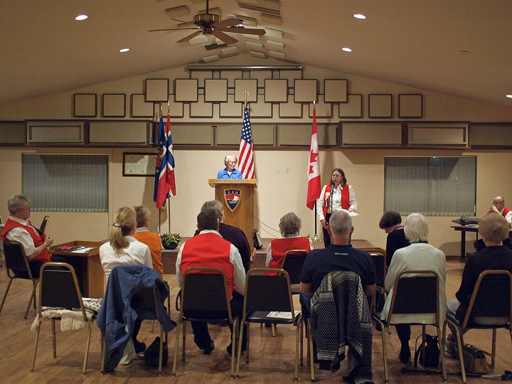 P4162300.jpg - April Lodge Night