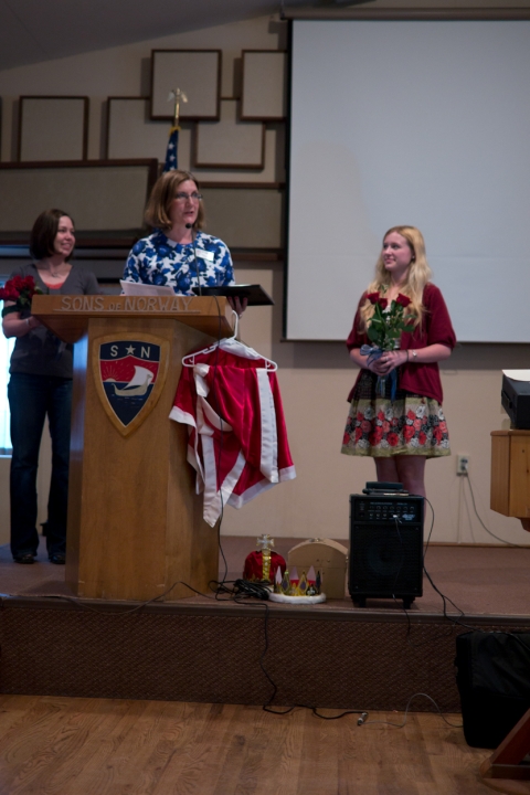 May2011-1.jpg - Scholarship Awards