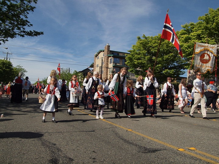 P5174898.jpg - Syttende Mai 2009